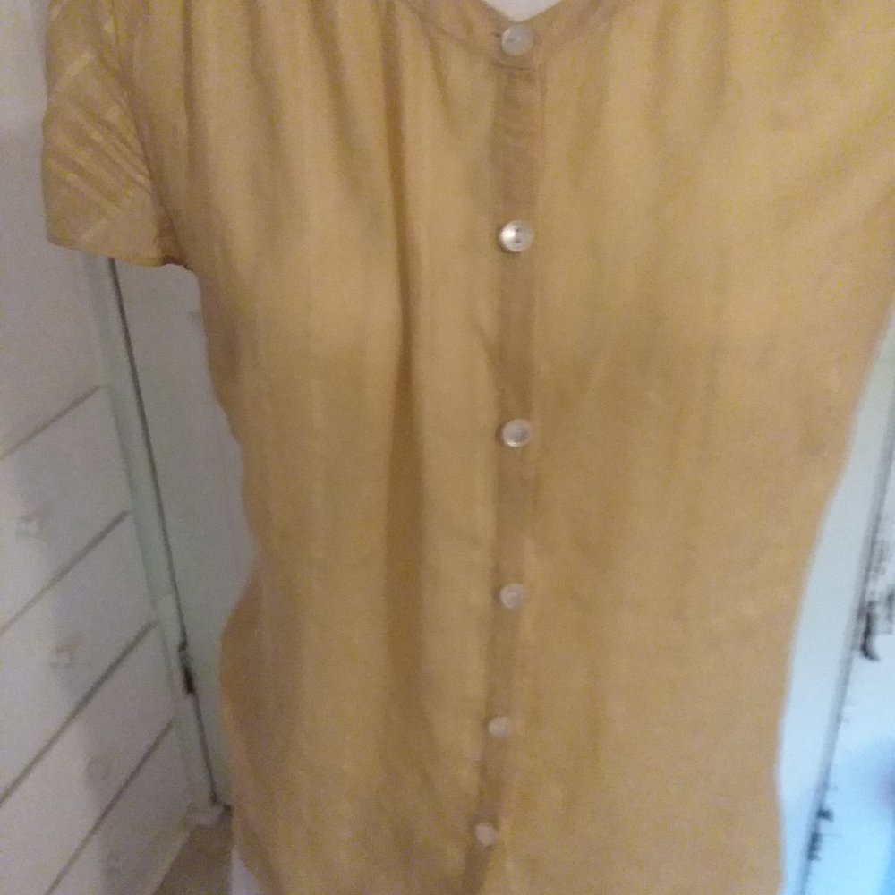 Banana Republic Sheer yellow blouse   size medium